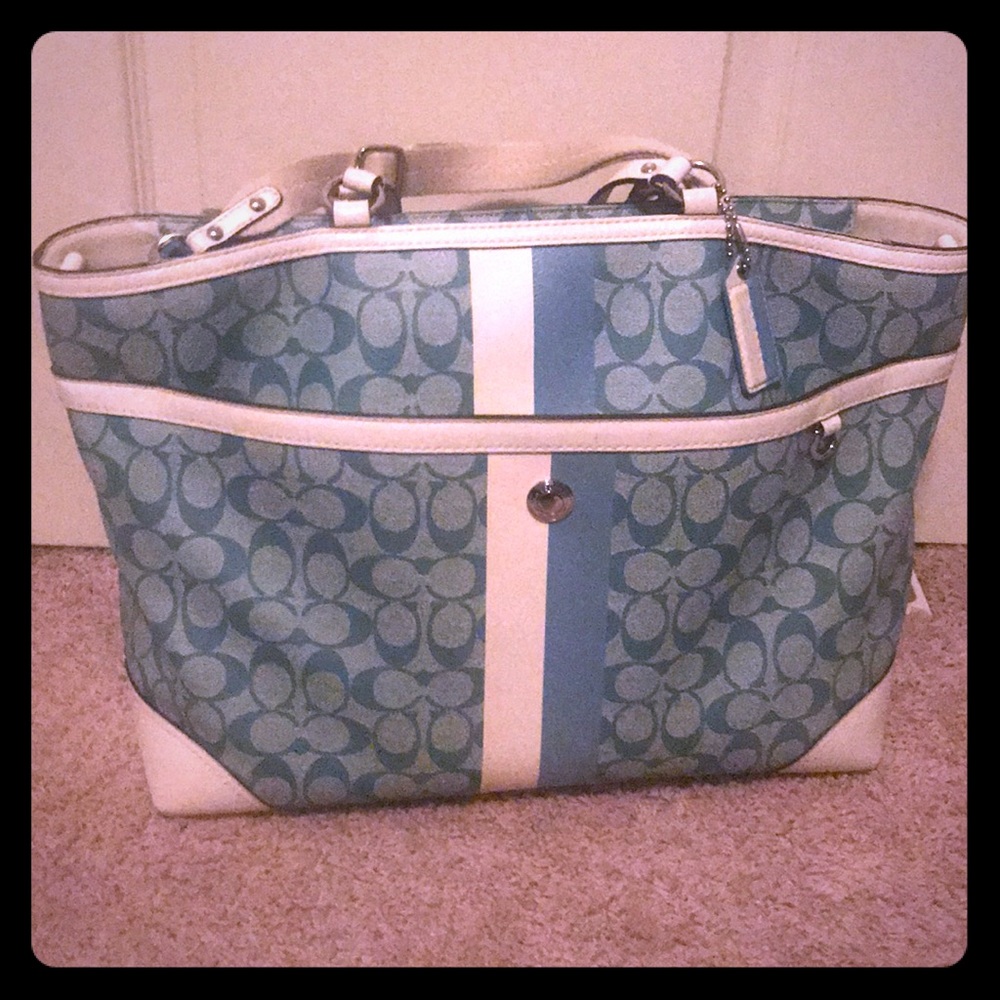 Excellent condition authentic coach diaper bag.